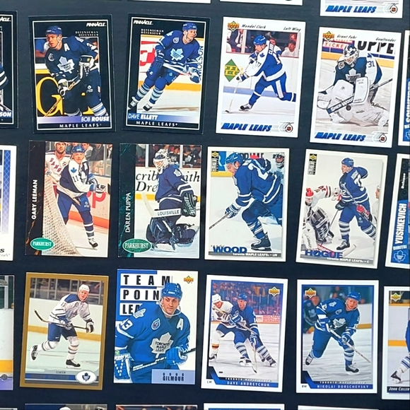 30+ Toronto Maple Leafs Hockey Cards from the 90's From Various Sets! - Picture 3 of 3